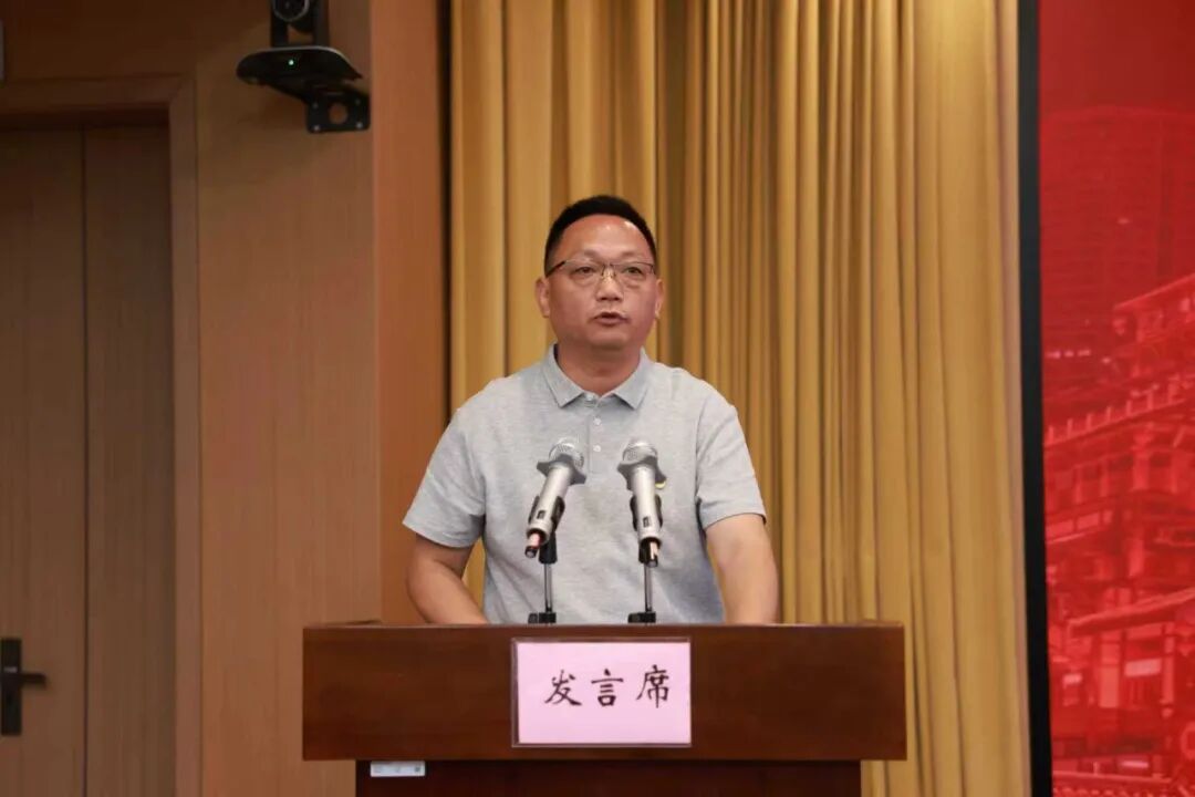 市城市管理综合行政执法总队党委书记、总队长孙立平现场交流发言.jpg