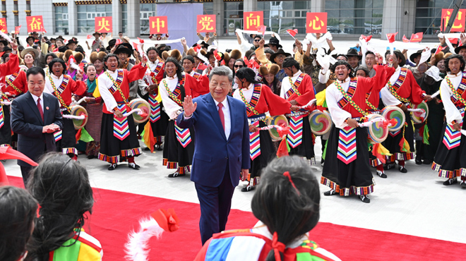 习近平离开西藏返回北京