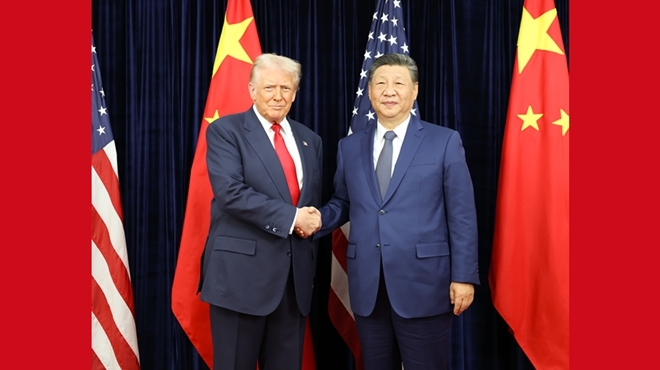 习近平同美国总统特朗普在釜山会晤