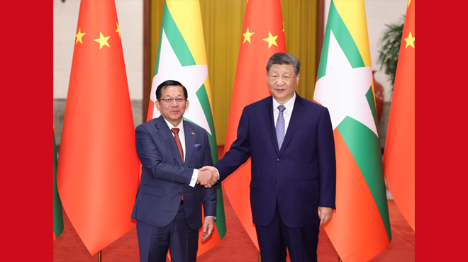 习近平同缅甸总统敏昂莱会谈